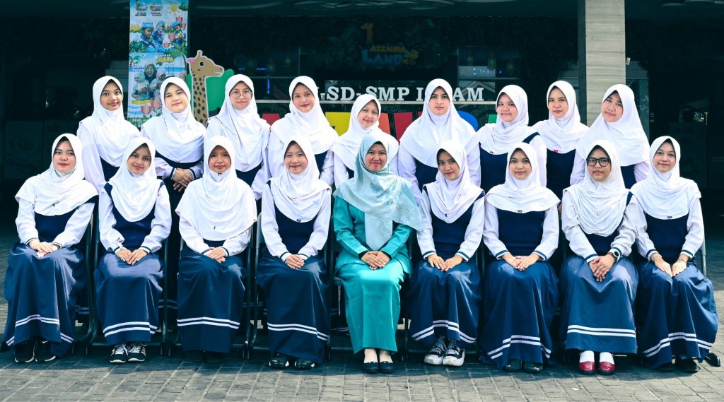Alumni Cover SMP Al Hasanah